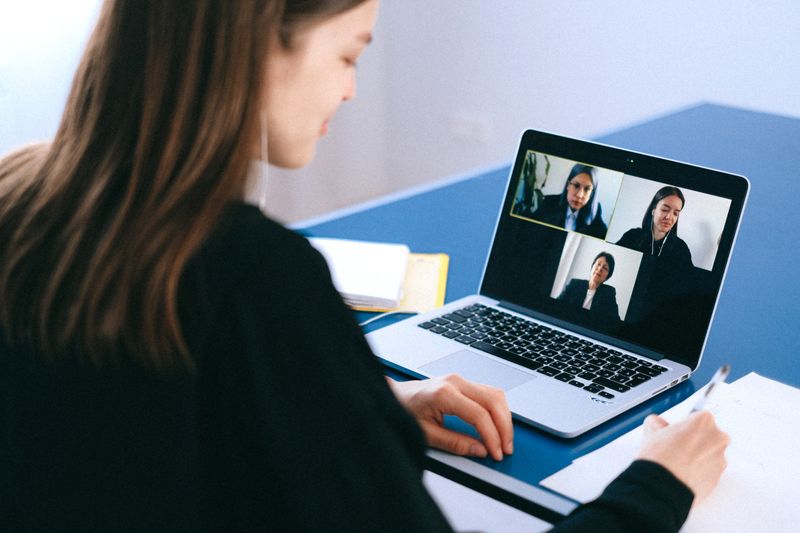 Zoom video call escalated from a website live chat conversation
